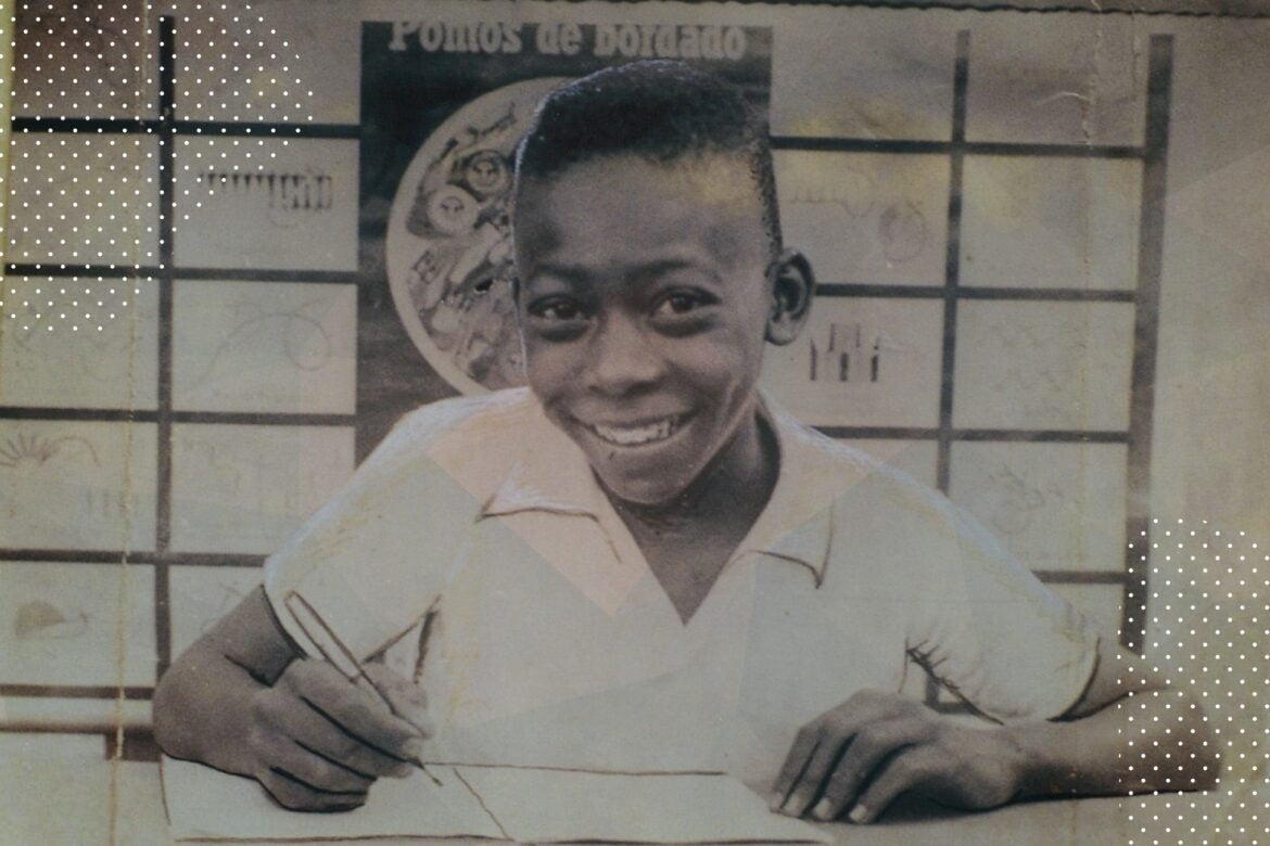Pelé e sua trajetória acadêmica: saiba mais sobre a faculdade e carreira do rei do futebol — Descubra detalhes sobre a história acadêmica e profissional de Pelé, o lendário jogador de futebol conhecido como o rei do futebol.